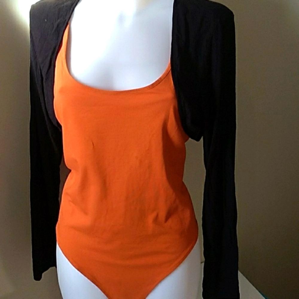 NWOT Lightweight Ribbed Shrug by bp. Full length sleeves,perfect layer piece!